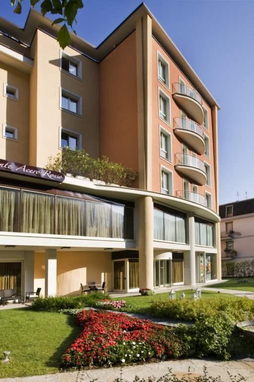 丽兹阿瓜嘉尔梅温泉酒店 Boario Terme 外观 照片
