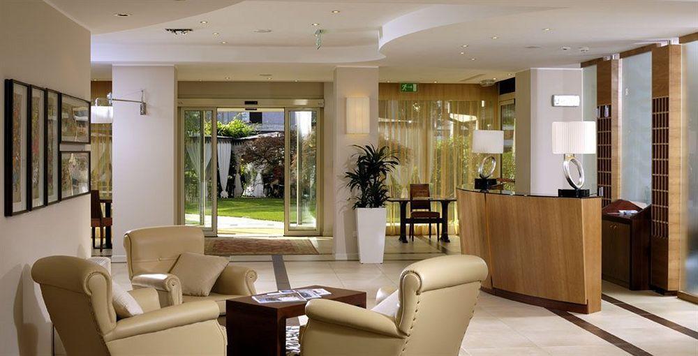 丽兹阿瓜嘉尔梅温泉酒店 Boario Terme 内观 照片