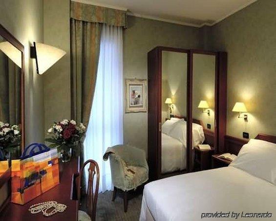 丽兹阿瓜嘉尔梅温泉酒店 Boario Terme 客房 照片