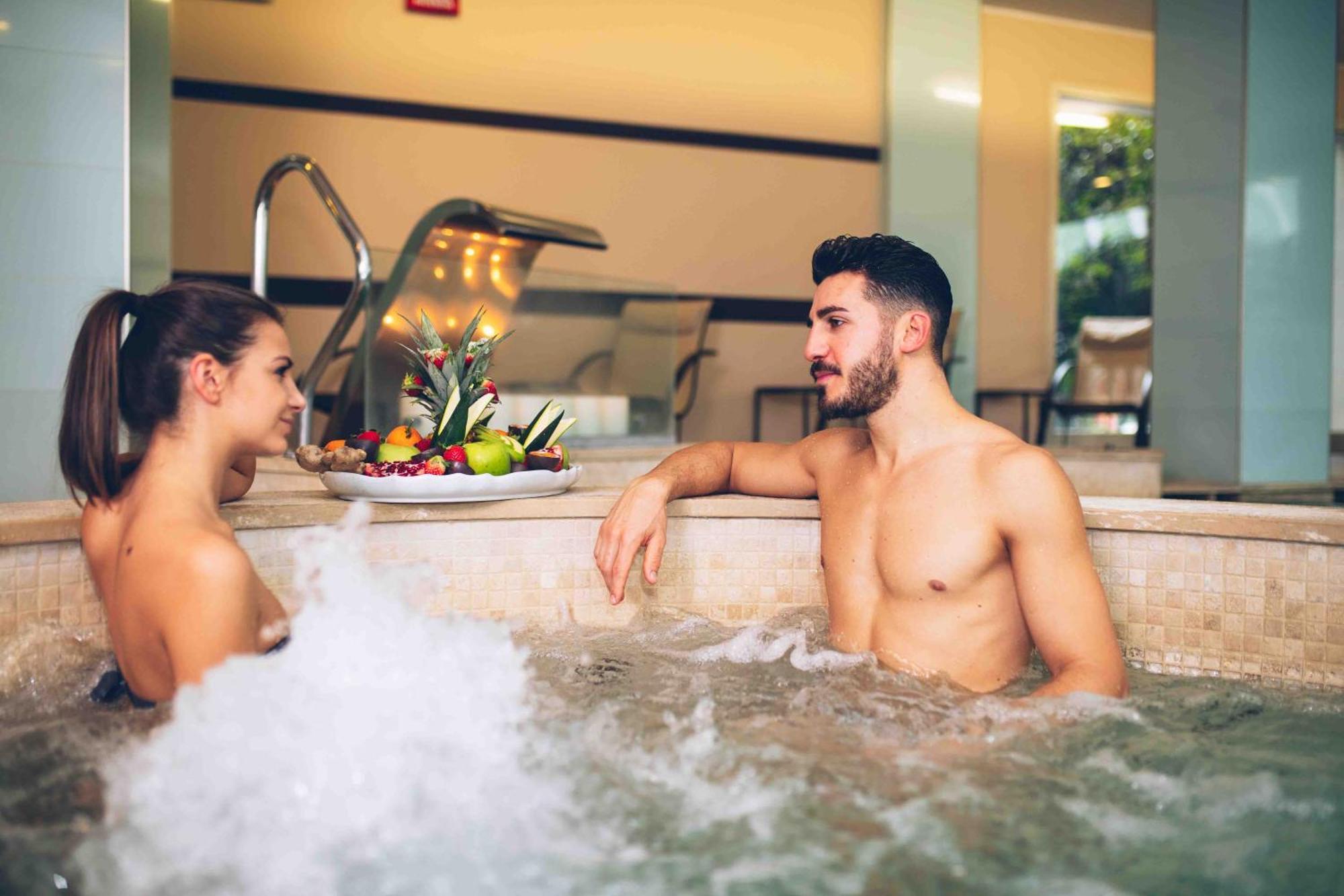 丽兹阿瓜嘉尔梅温泉酒店 Boario Terme 外观 照片