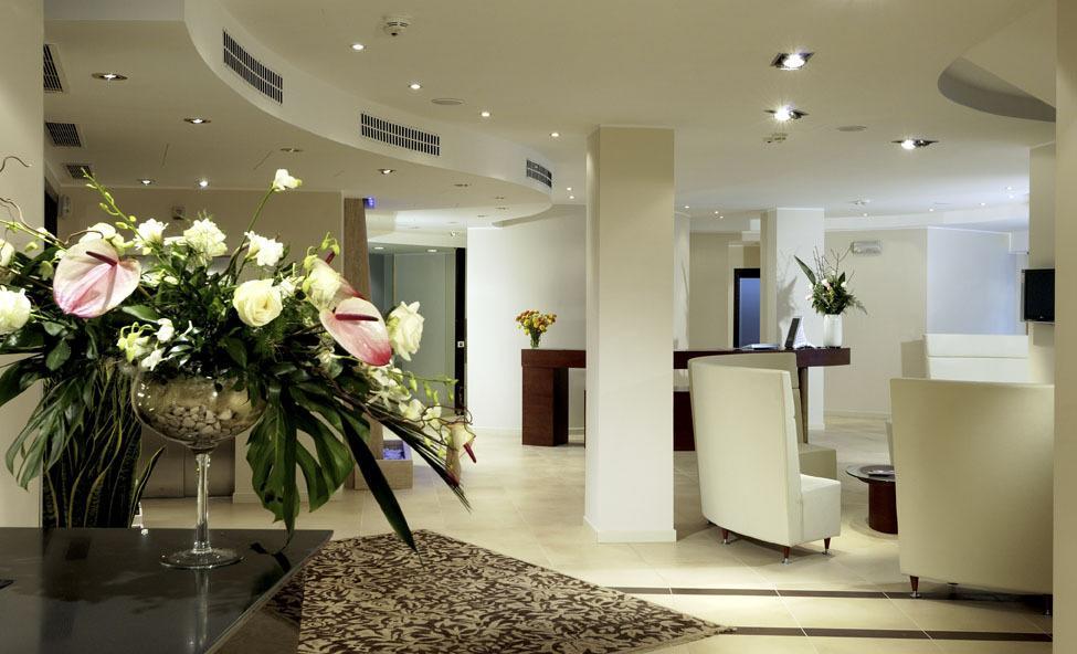 丽兹阿瓜嘉尔梅温泉酒店 Boario Terme 外观 照片